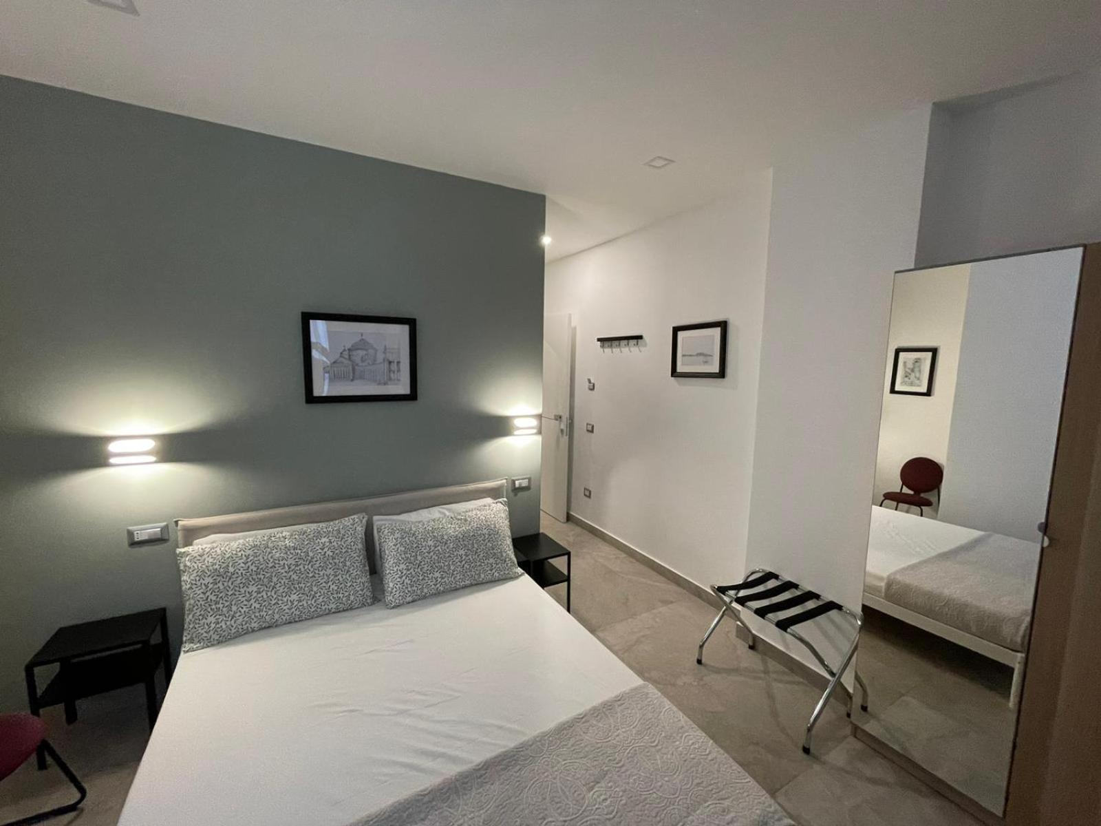Domus Cervantes Apartment เนเปิลส์ ภายนอก รูปภาพ