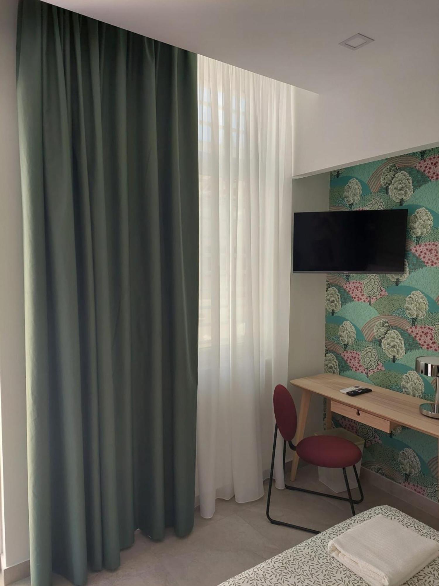 Domus Cervantes Apartment เนเปิลส์ ภายนอก รูปภาพ